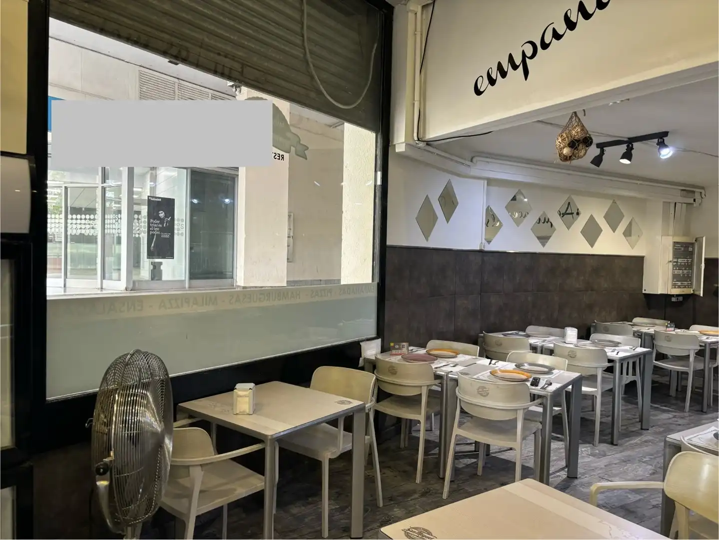 Business premises for transfer in Sants - Montjuïc, imagen 25