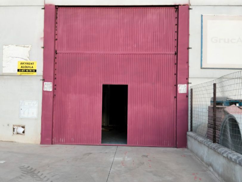 Premises for rent in  Almería Capital