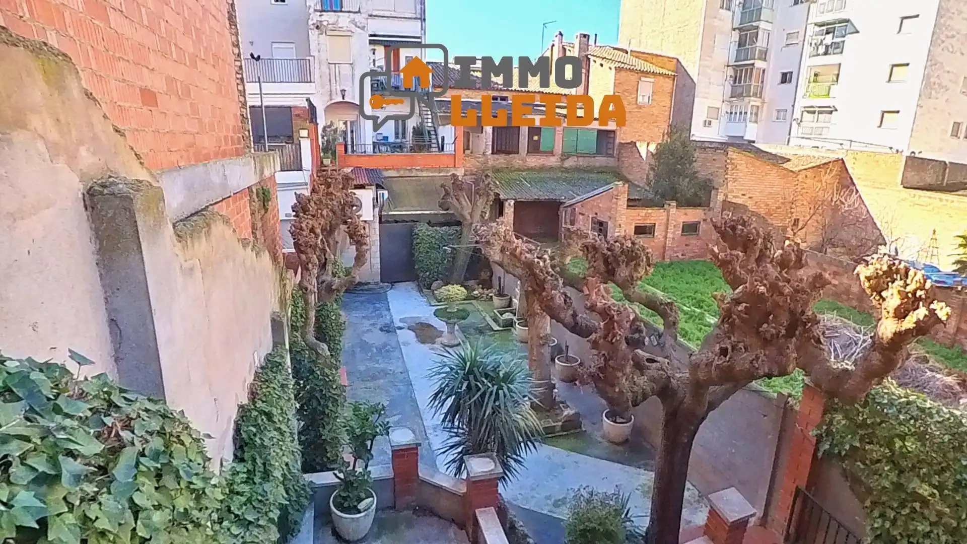 Vista exterior de Piso en venta en Balaguer con Calefacción, Jardín privado y Terraza