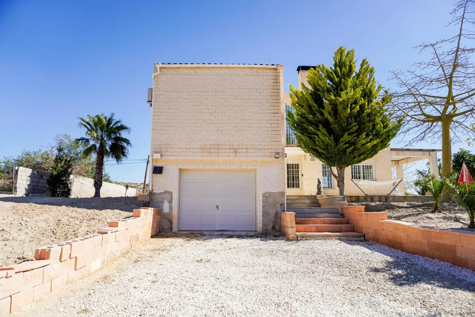 Vista exterior de Casa o xalet en venda en Mutxamel amb Aire condicionat, Terrassa i Traster