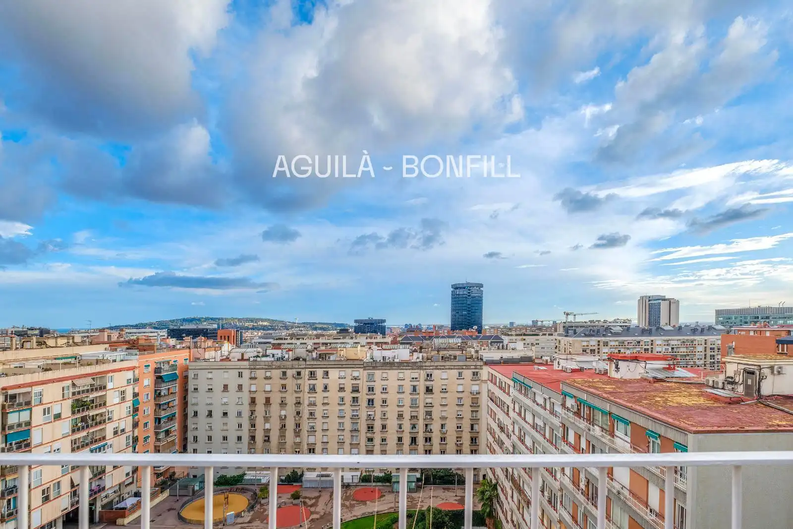 Habitación de Ático en venta en Barcelona con Aire acondicionado, Calefacción y Parquet