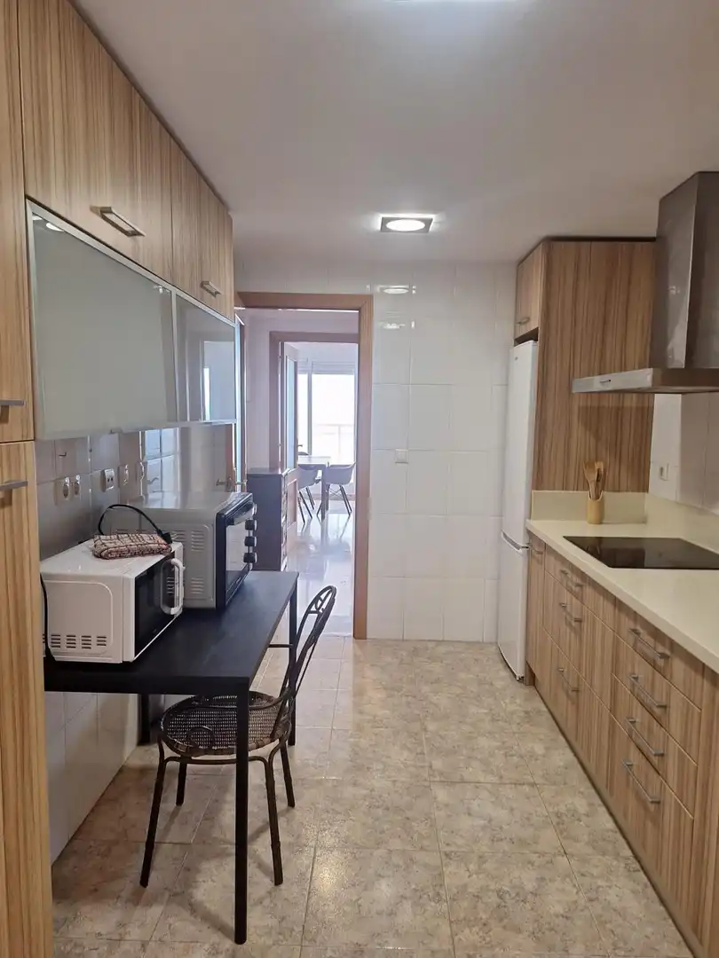 Cuina de Pis de lloguer en Murcia amb Aire condicionat, Moblat i Balcó