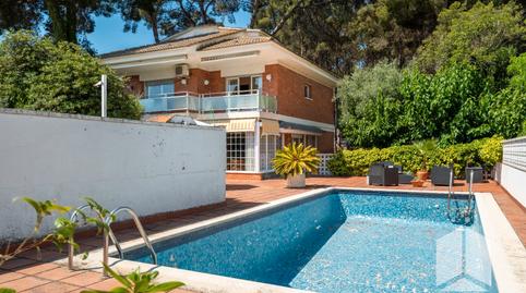 Foto 2 de Casa o xalet en venda a Avinguda 348, Montmar, Castelldefels