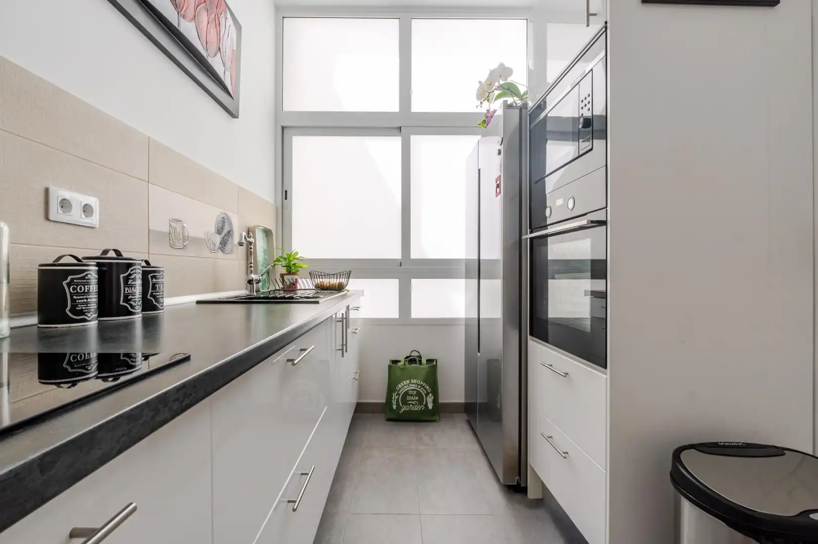 Küche von Wohnung zum Verkauf in Las Palmas de Gran Canaria mit Parkett, Abstellraum und Möbliert