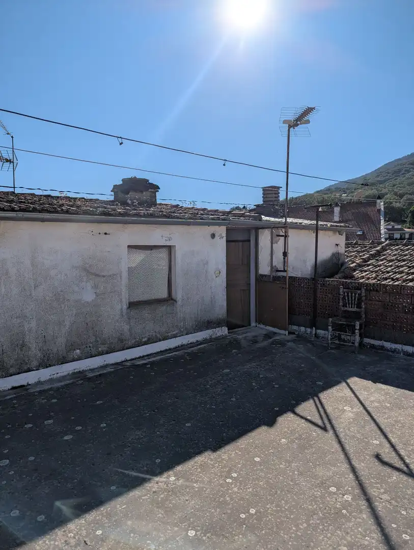 Vista exterior de Edifici en venda en Villanueva de la Vera