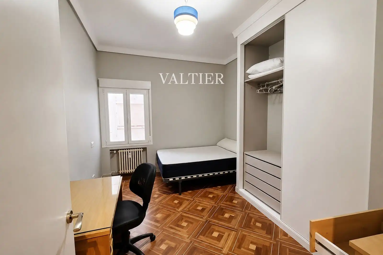 Schlafzimmer von Dachboden zur Miete in Madrid