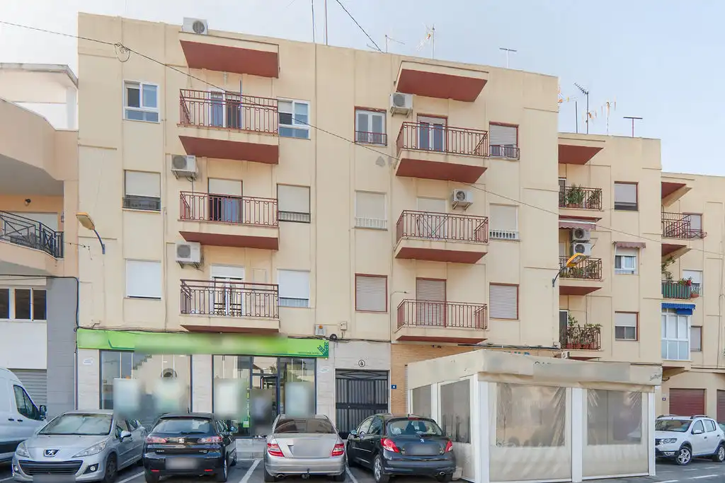 Flat for sale in C/ Congreso-Hurchillo