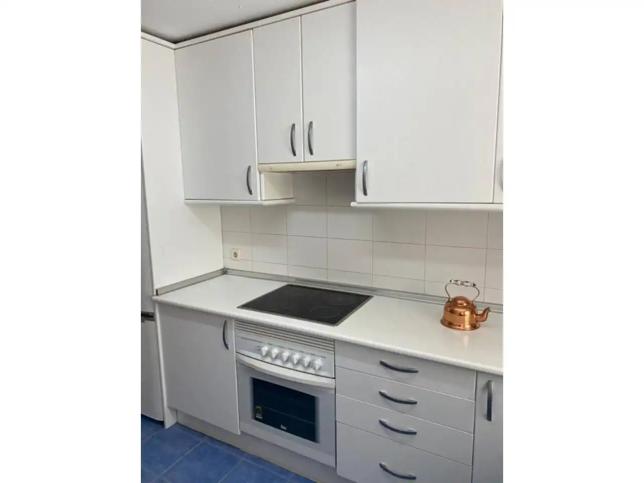 Cocina de Piso de alquiler en Ocaña con Calefacción, Jardín privado y Parquet