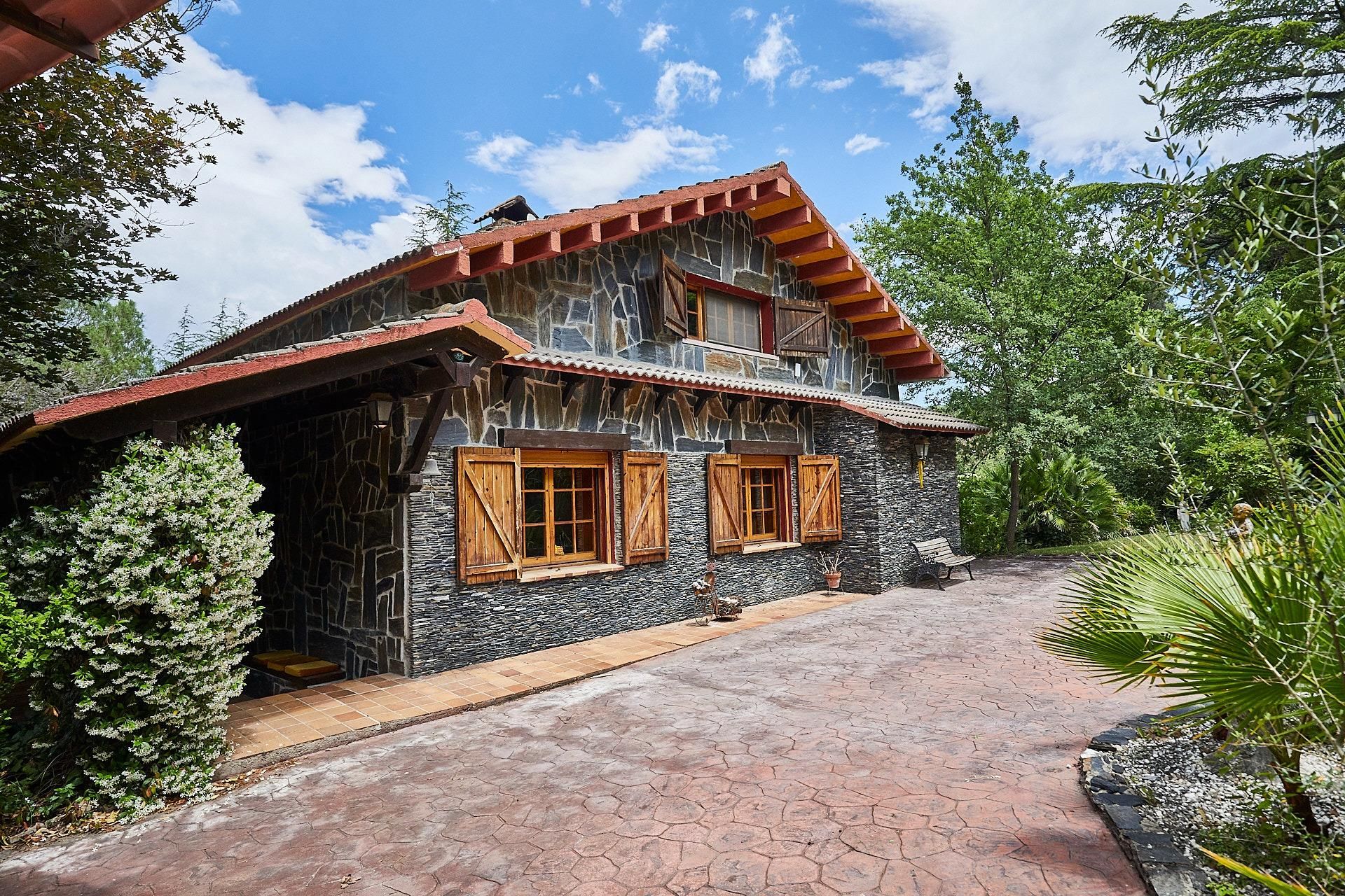 Exterior view of House or chalet for sale in Sant Celoni  with Air Conditioner, Heating and Private garden