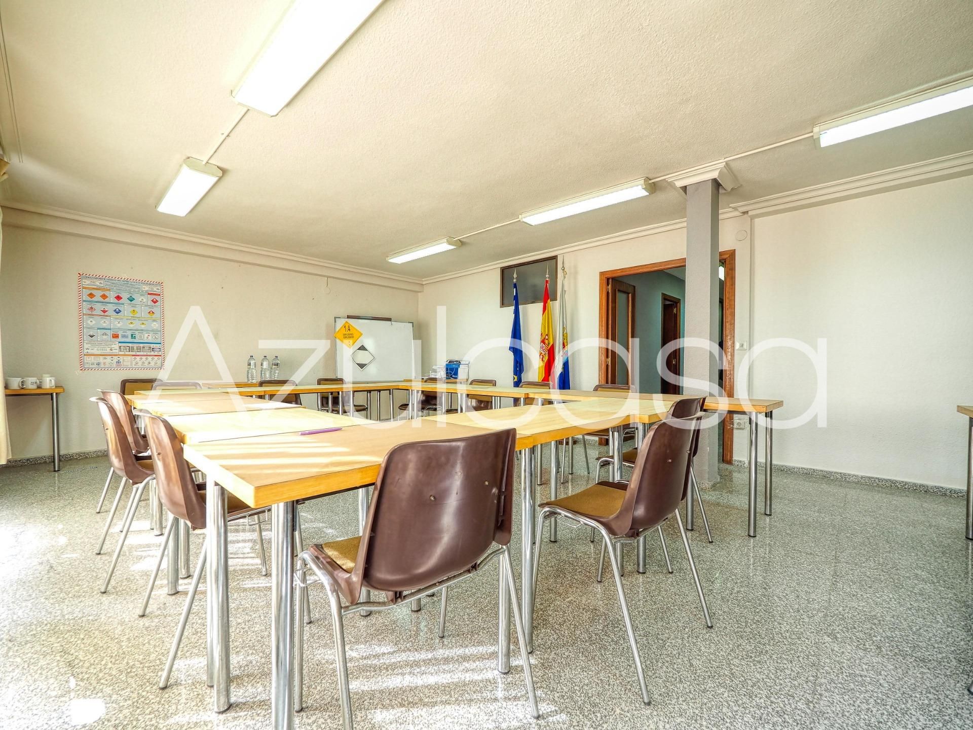 Local en venta en Alicante / Alacant con Aire acondicionado