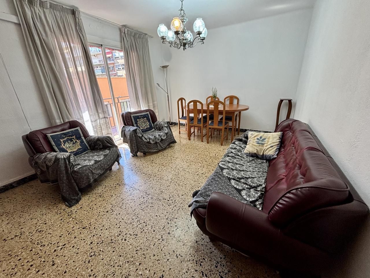 Sala d'estar de Pis de lloguer en  Tarragona Capital amb Aire condicionat i Moblat