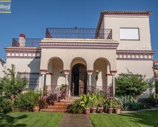 Exterior view of House or chalet for sale in Sanlúcar de Barrameda  with Private garden, Parquet flooring and Terrace