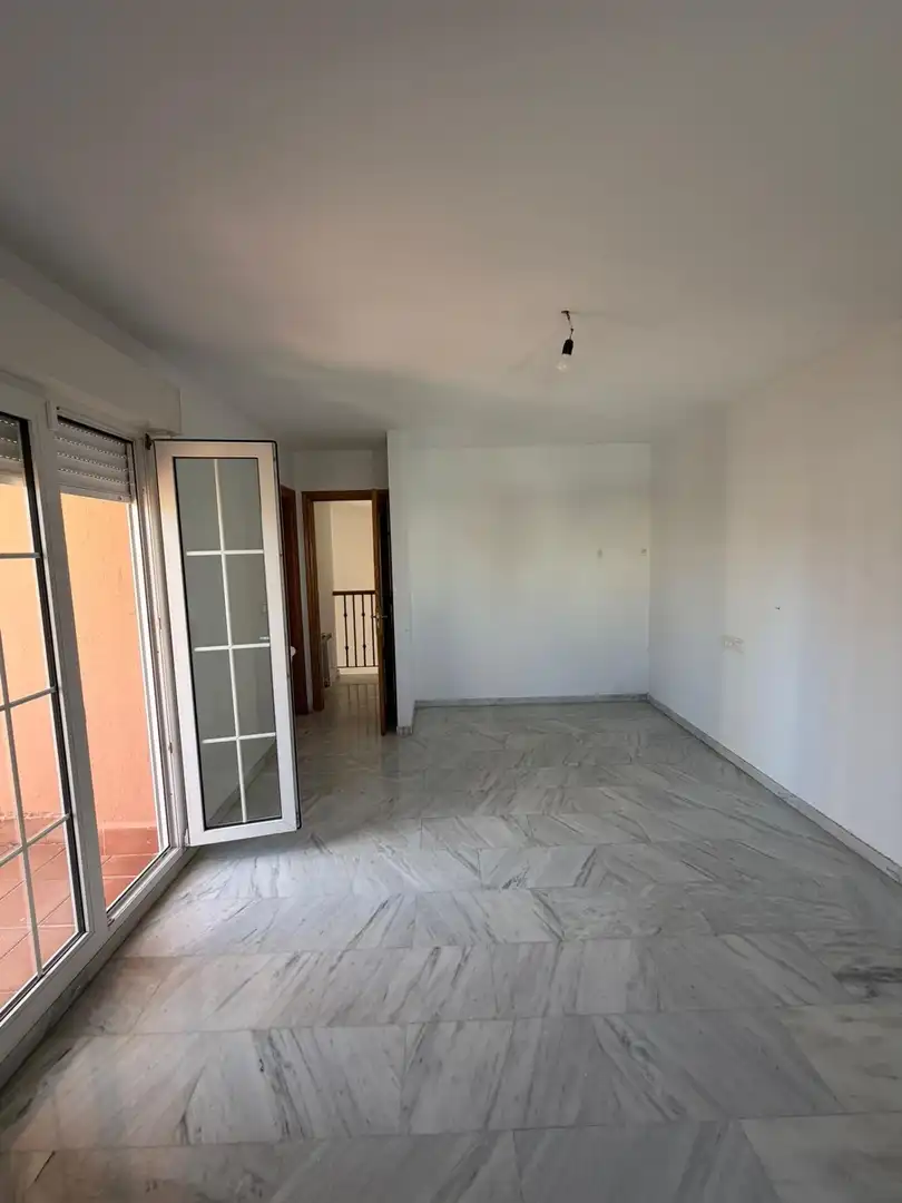 Casa o chalet de alquiler en Ogíjares con Calefacción, Jardín privado y Piscina