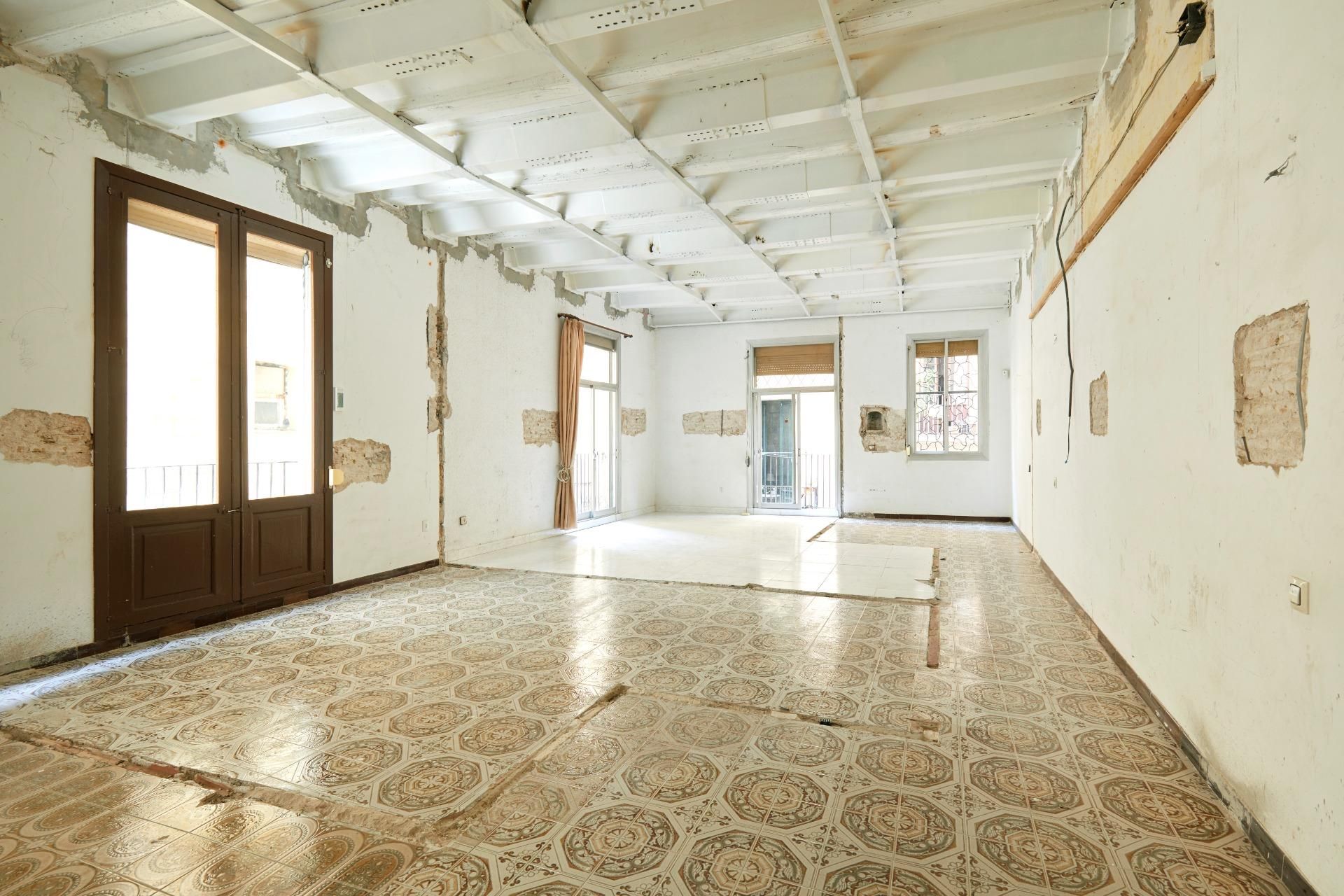 Flat for sale in  Madrid Capital  with Balcony
