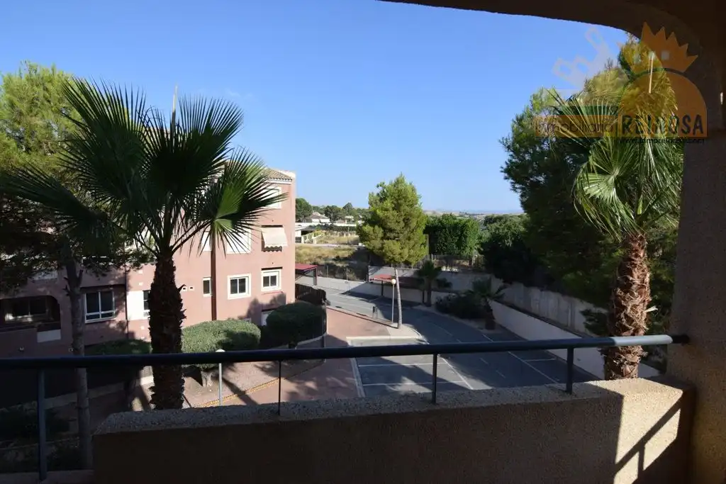 Flat for rent in Avenida del Golf, Altorreal - El Chorrico