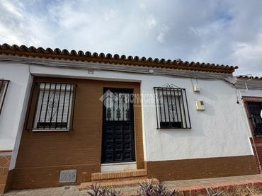 Semi-detached house for sale in Ayamonte ciudad