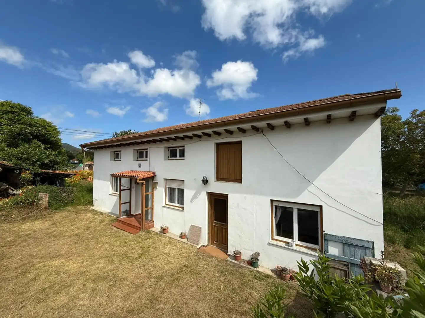 Vista exterior de Casa o xalet en venda en Noja amb Jardí privat, Terrassa i Balcó