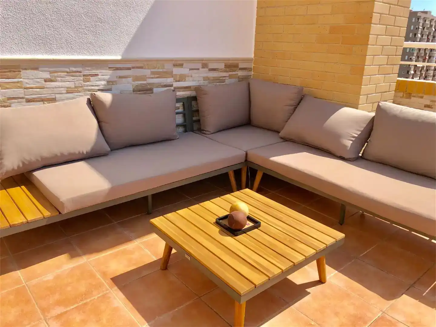 Terrasse von Dachboden zur Miete in Oropesa del Mar / Orpesa mit Klimaanlage und Schwimmbad