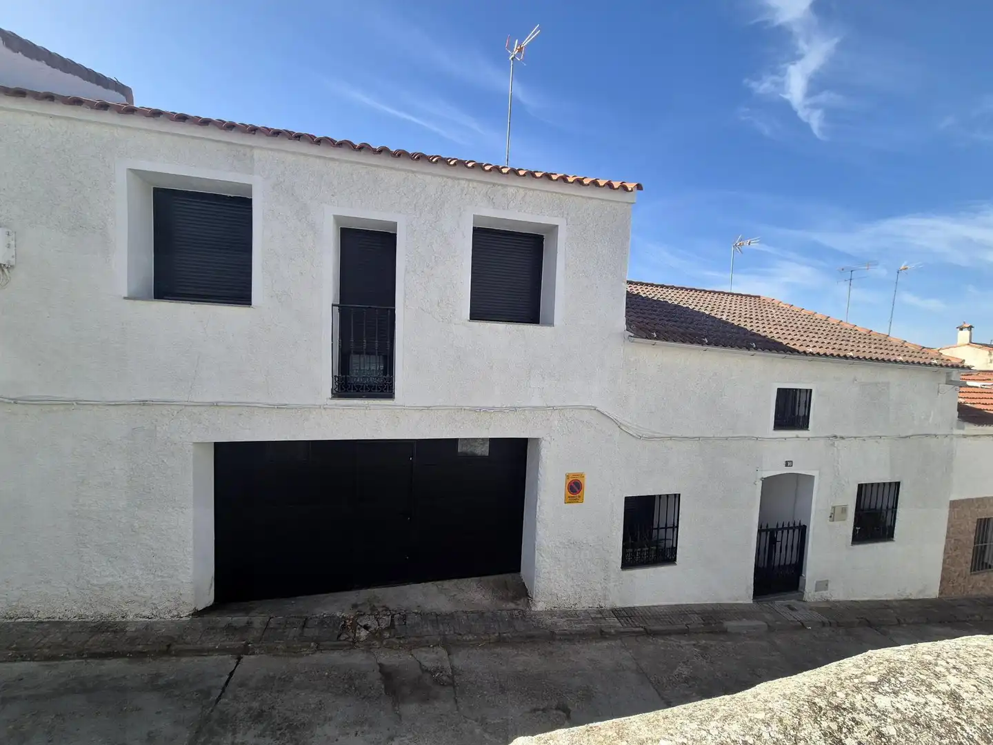 Terraced house with pool for sale in Zalamea de la Serena