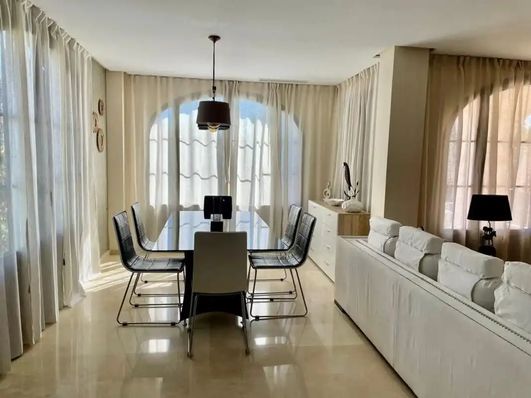 Detached house with pool for sale in Golf Bahía, imagen 13