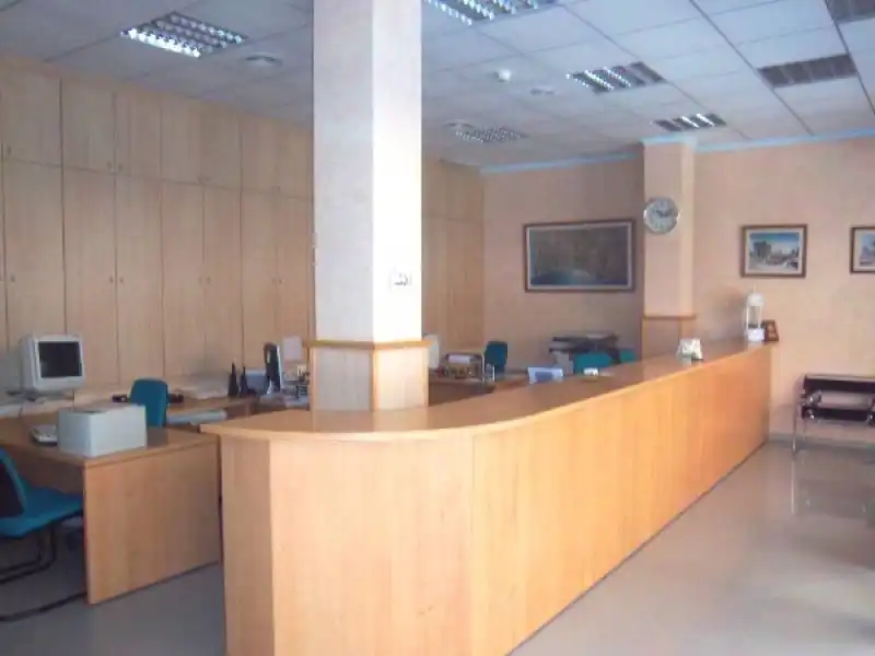 Business premises for sale in Port - Horta de Santa María