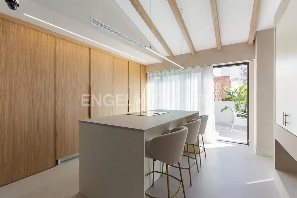 Cocina de Ático de alquiler en Valencia con Aire acondicionado, Calefacción y Terraza