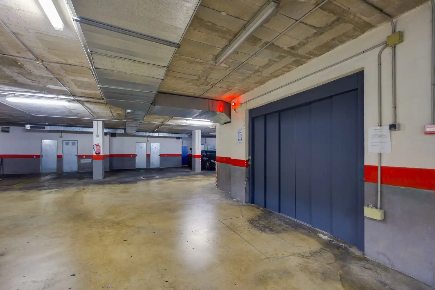Parking de Piso en venta en Torrevieja con Terraza y Amueblado