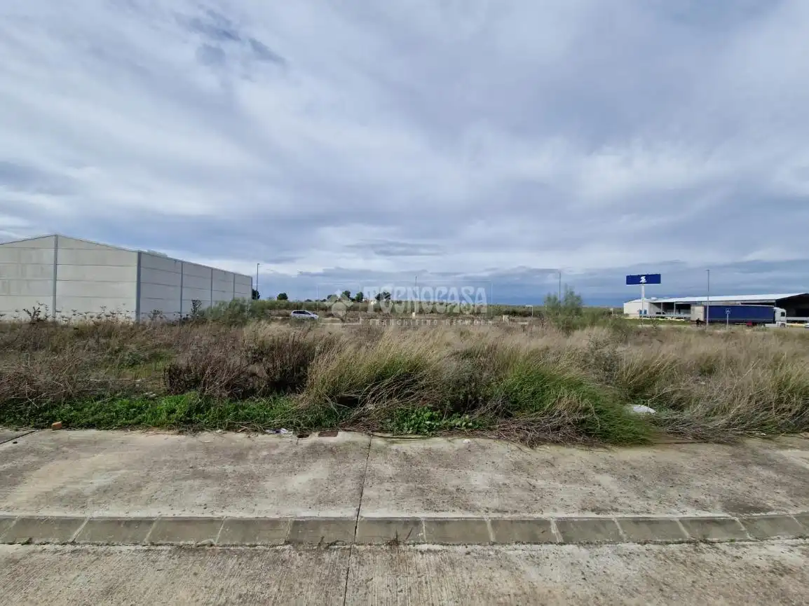 Terreno industrial en venta en Osuna