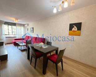 Living room of Flat for sale in Torrejón de Ardoz  with Air Conditioner, Heating and Private garden