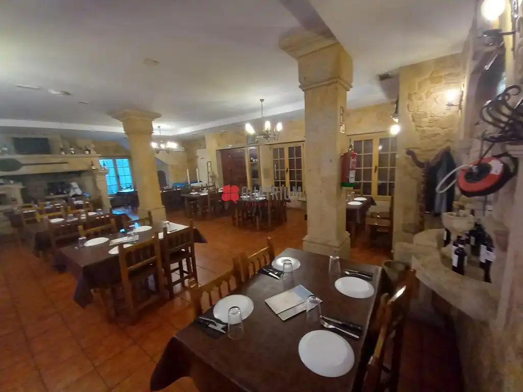 Local comercial en alquiler en Padrón, imagen 3