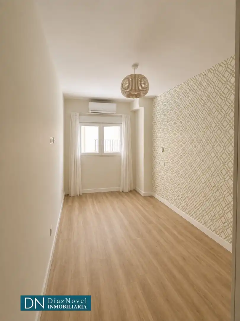 Habitación de Local en venta en Málaga con Aire acondicionado, Calefacción y Parquet
