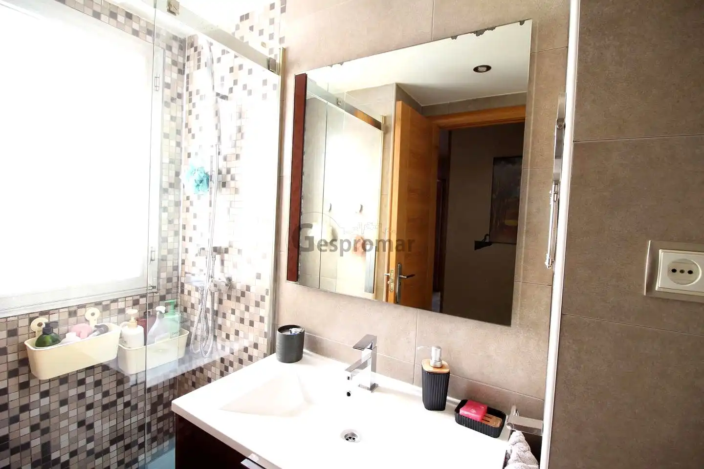Baño de Piso en venta en Madrid con Aire acondicionado, Calefacción y Terraza
