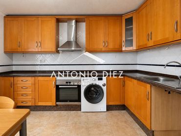 House for sale in Aspe Centro