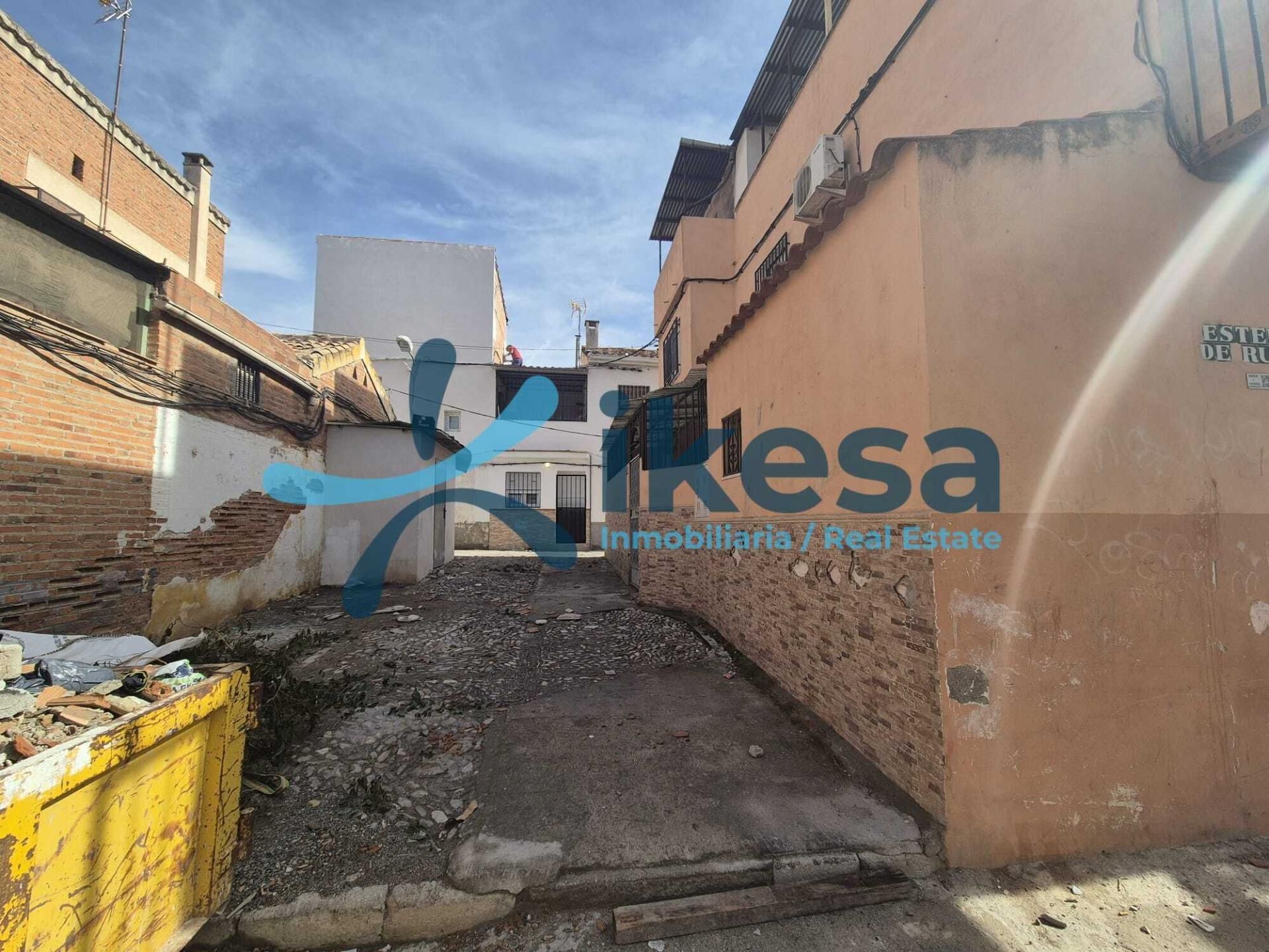Exterior view of House or chalet for sale in  Granada Capital