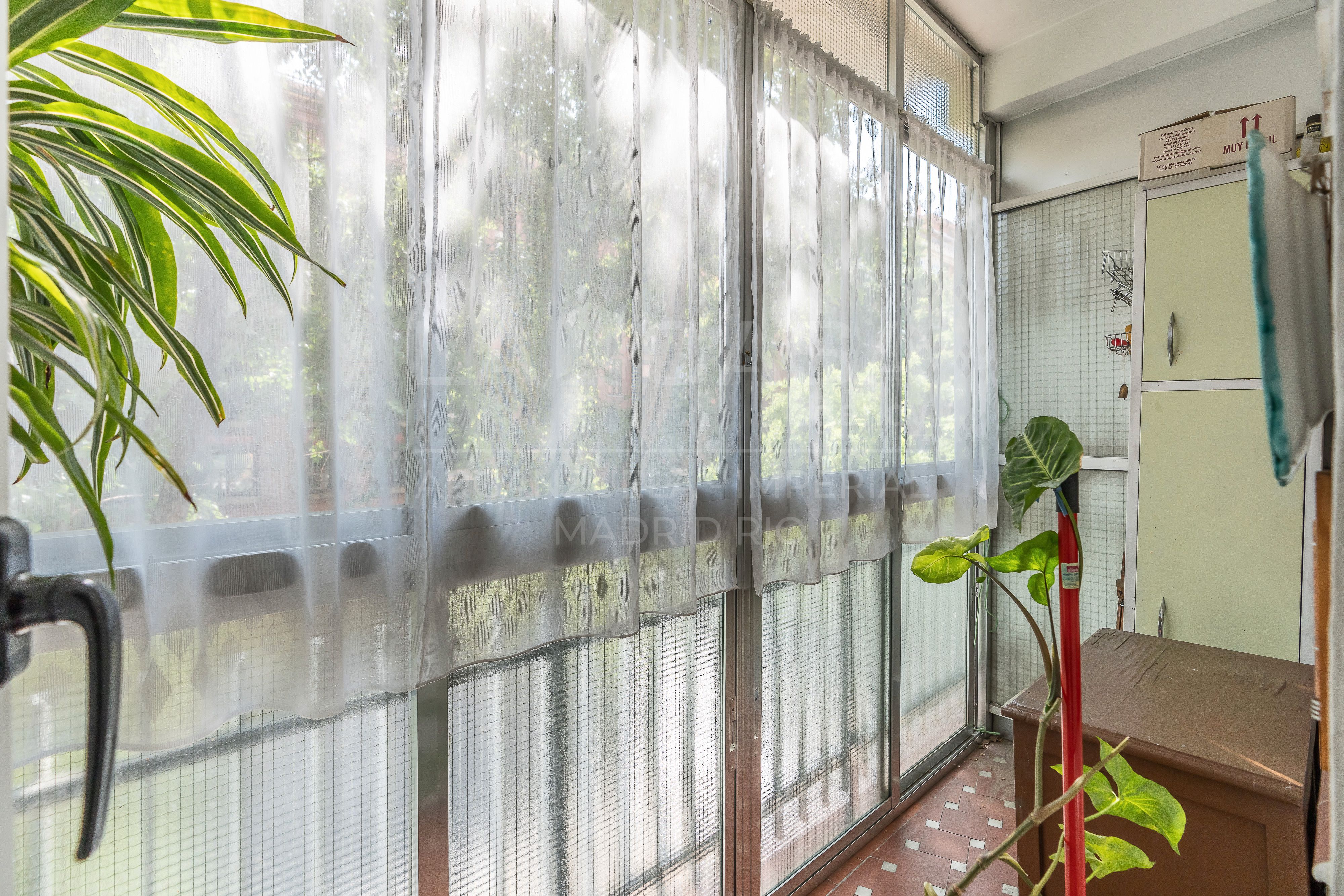 Flat for sale in Ronda de Segovia, Imperial