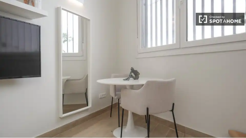 Flat with terrace to rent in Tetuán, imagen 7