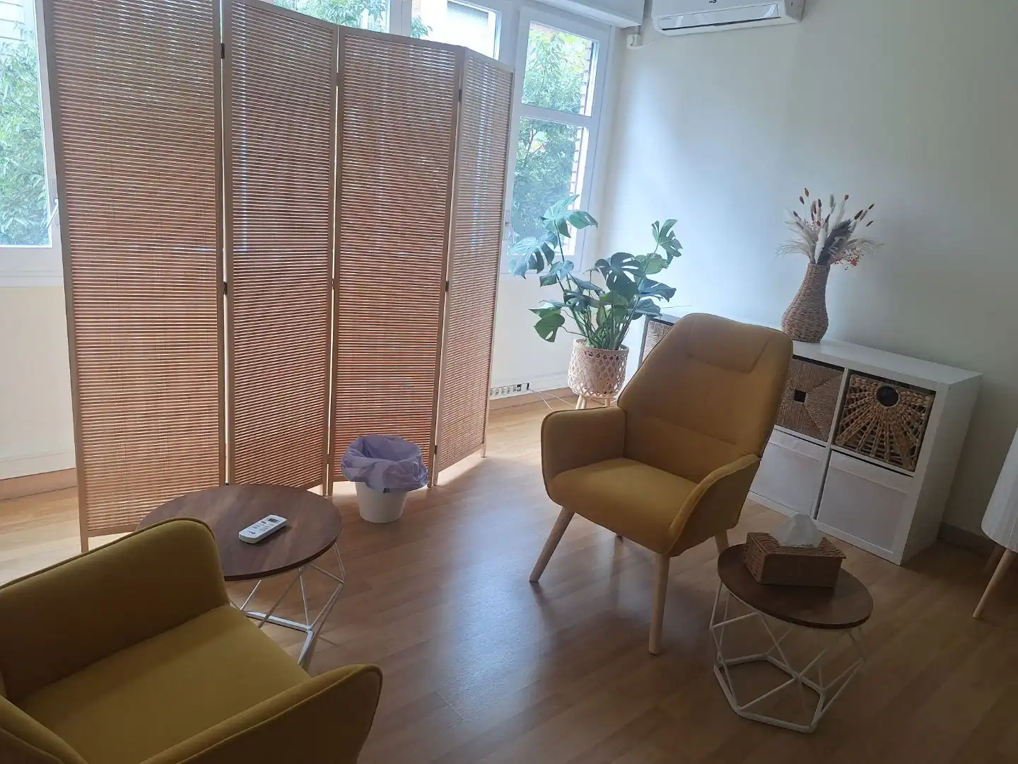 Bureau avec ascenseur à louer à Roger de Llúria 198