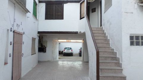 Casa Adosada en venta en Daimiel, 7 dormitorios.