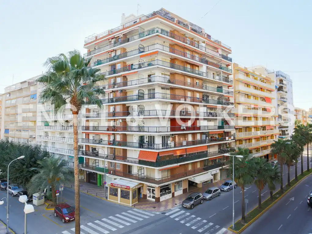 Vista exterior de Casa o chalet en venta en Cullera con Calefacción, Terraza y Jacuzzi