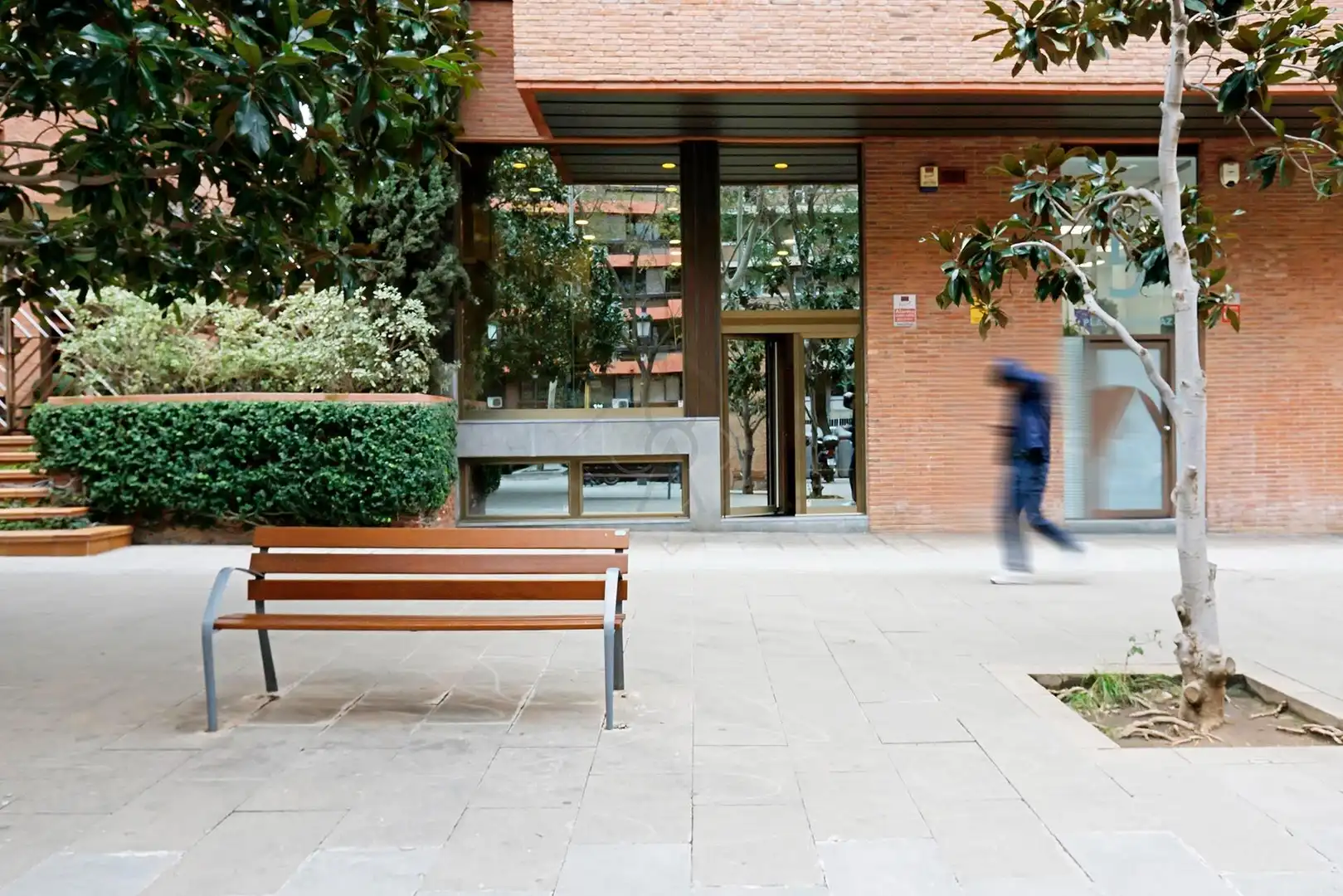 Vista exterior de Local en venda en Barcelona
