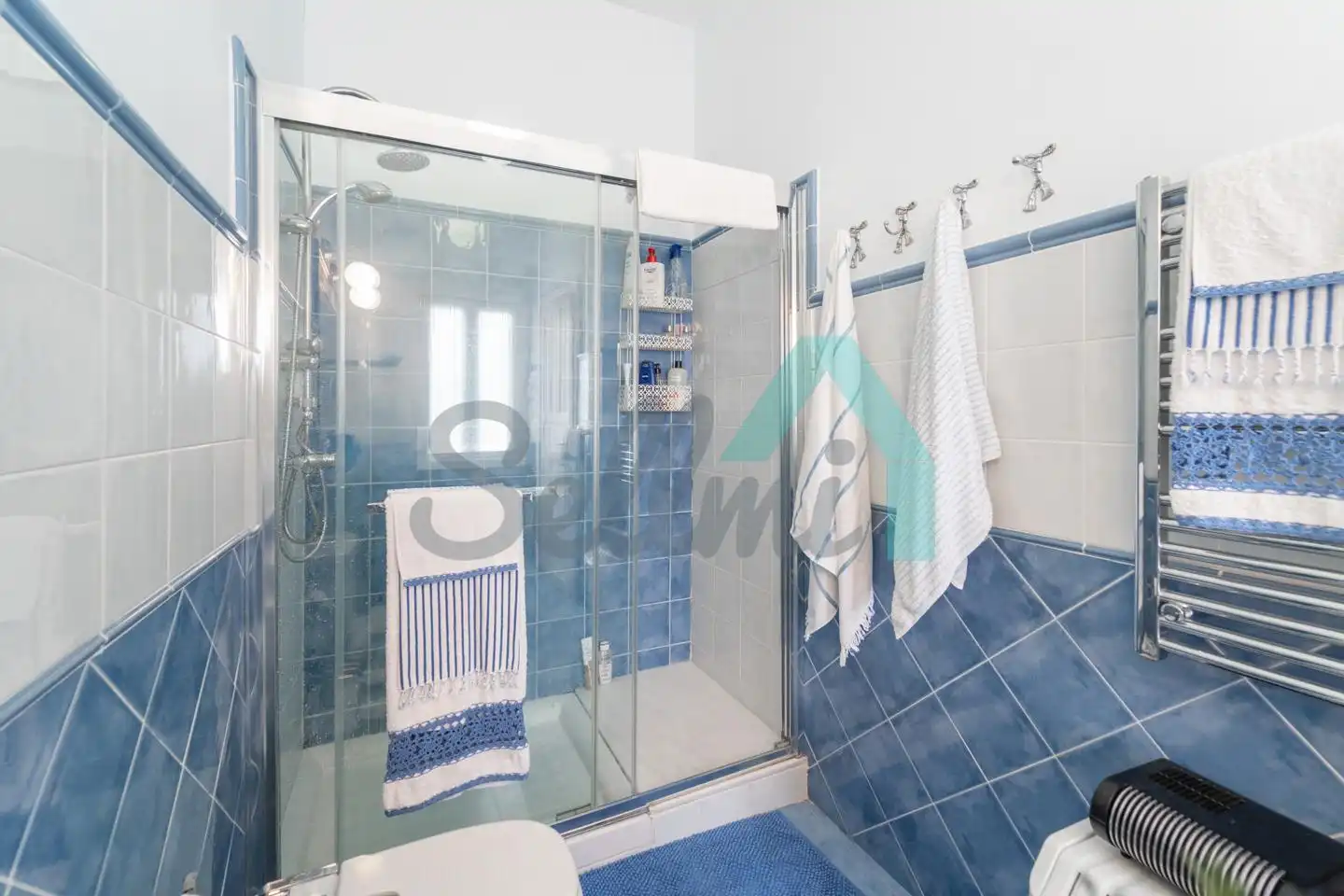 Baño de Casa o chalet en venta en Ribera de Arriba con Jardín privado, Terraza y Balcón