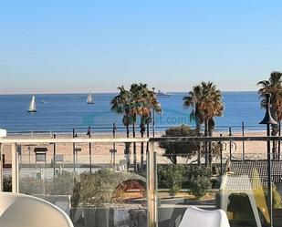 Vista exterior de Casa o xalet en venda en  Valencia Capital amb Aire condicionat, Terrassa i Balcó