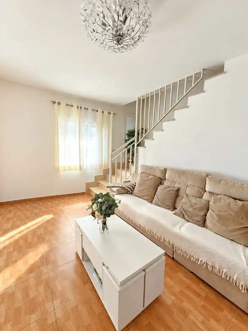 Sala de estar de Dúplex en venta en El Álamo, Madrid