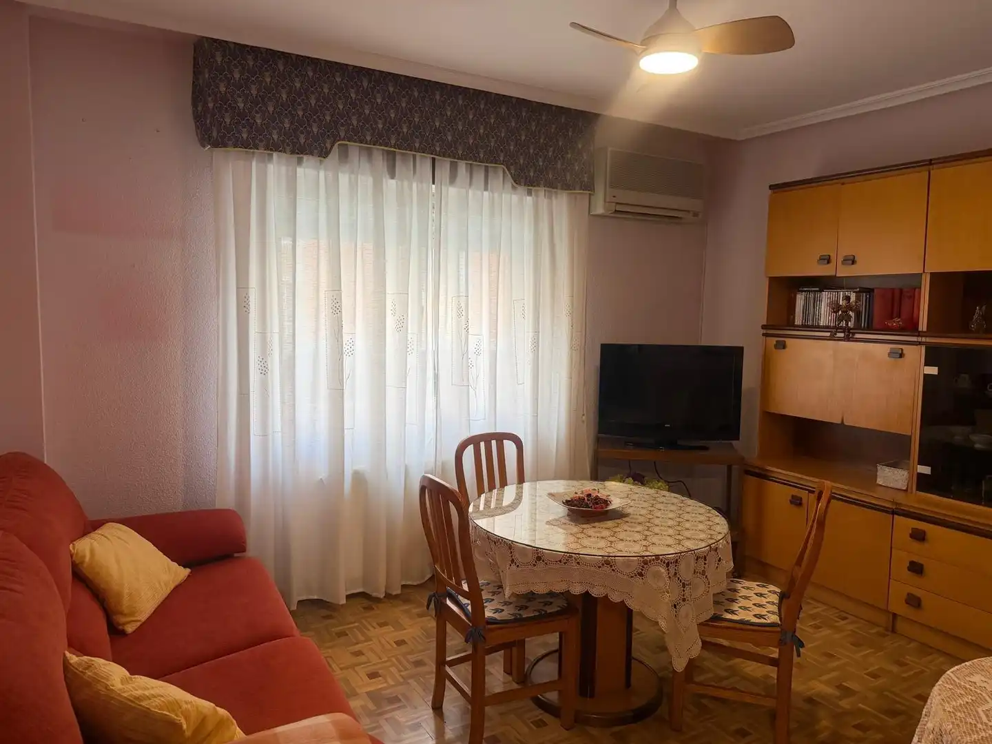 Sala de estar de Piso en venta en Cáceres con Aire acondicionado, Calefacción y Parquet