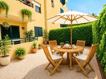 Ground floor with pool for sale in Ponent