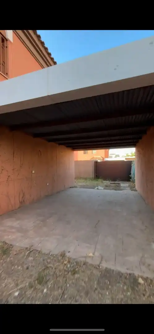 Casa adosada en venta en Umbrete