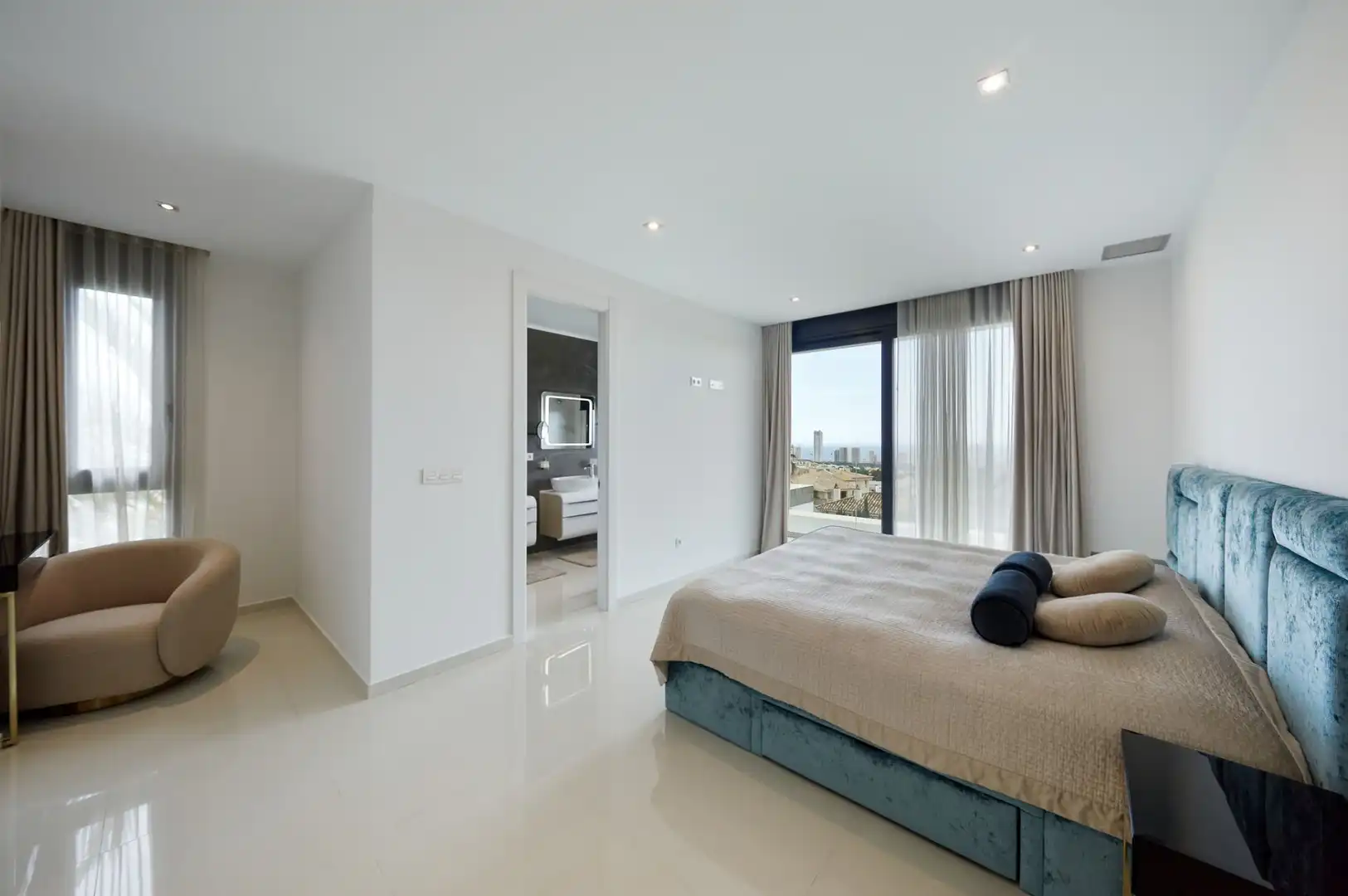 Villa avec piscine à vendre à Golf Bahía, imagen 10