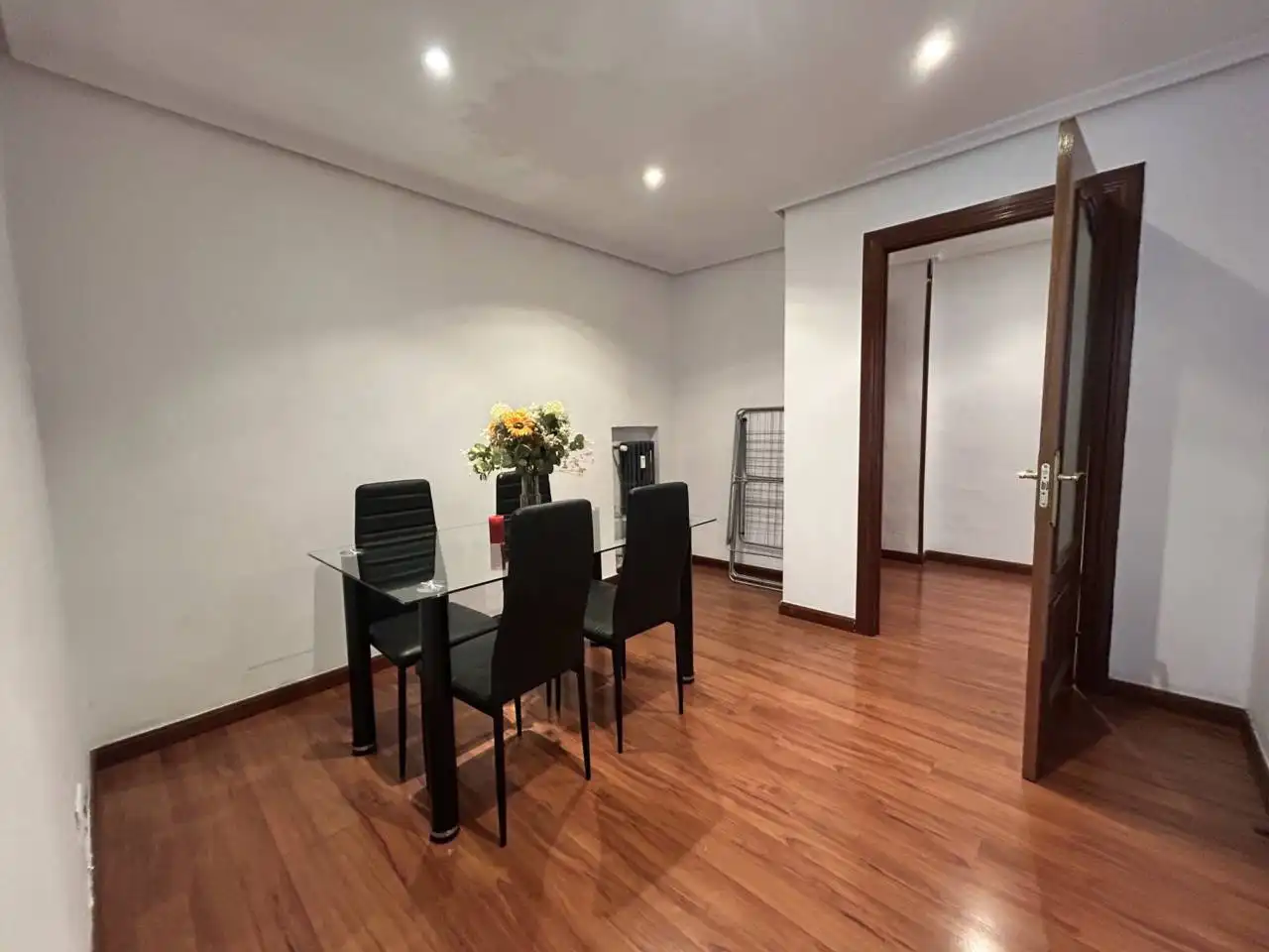 Comedor de Piso de alquiler en Oviedo  con Calefacción y Amueblado