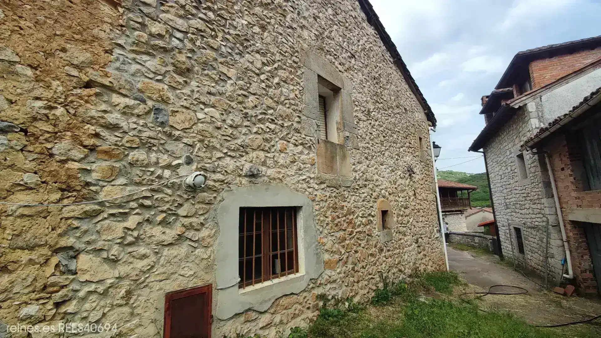 Vista exterior de Casa o chalet en venta en Cabrales con Terraza y Amueblado