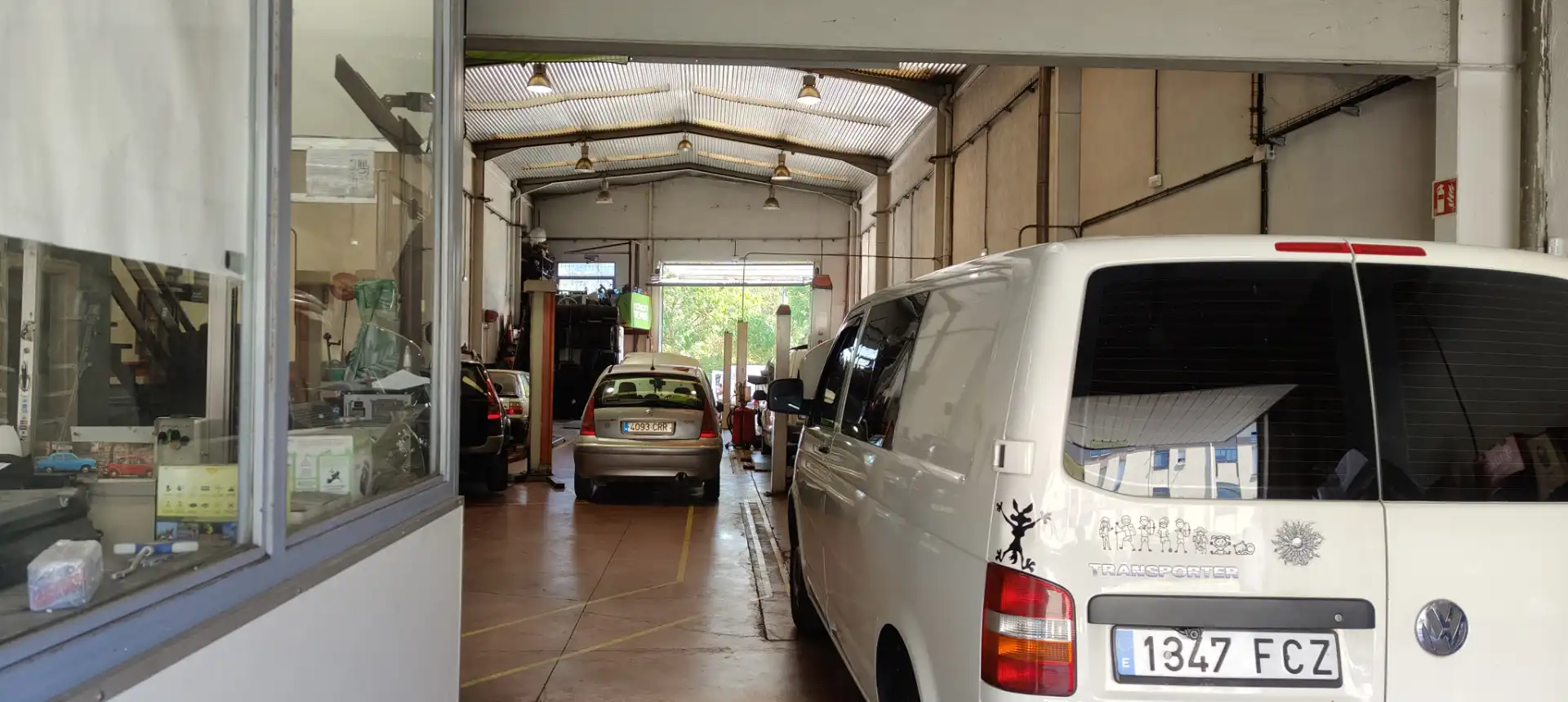 Parking de Nave industrial en venta en Valle de Elorz / Elortzibar